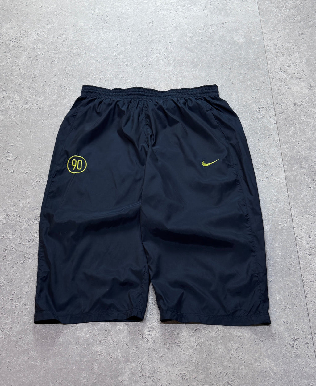 Vintage 2000s Nike Total 90 Training Track Shorts (L)