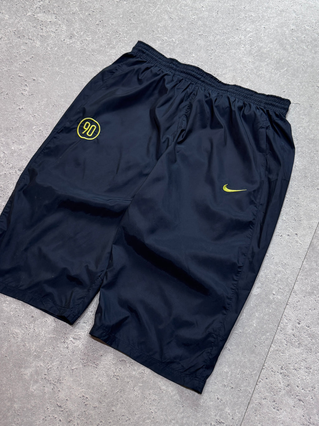 Vintage 2000s Nike Total 90 Training Track Shorts (L)