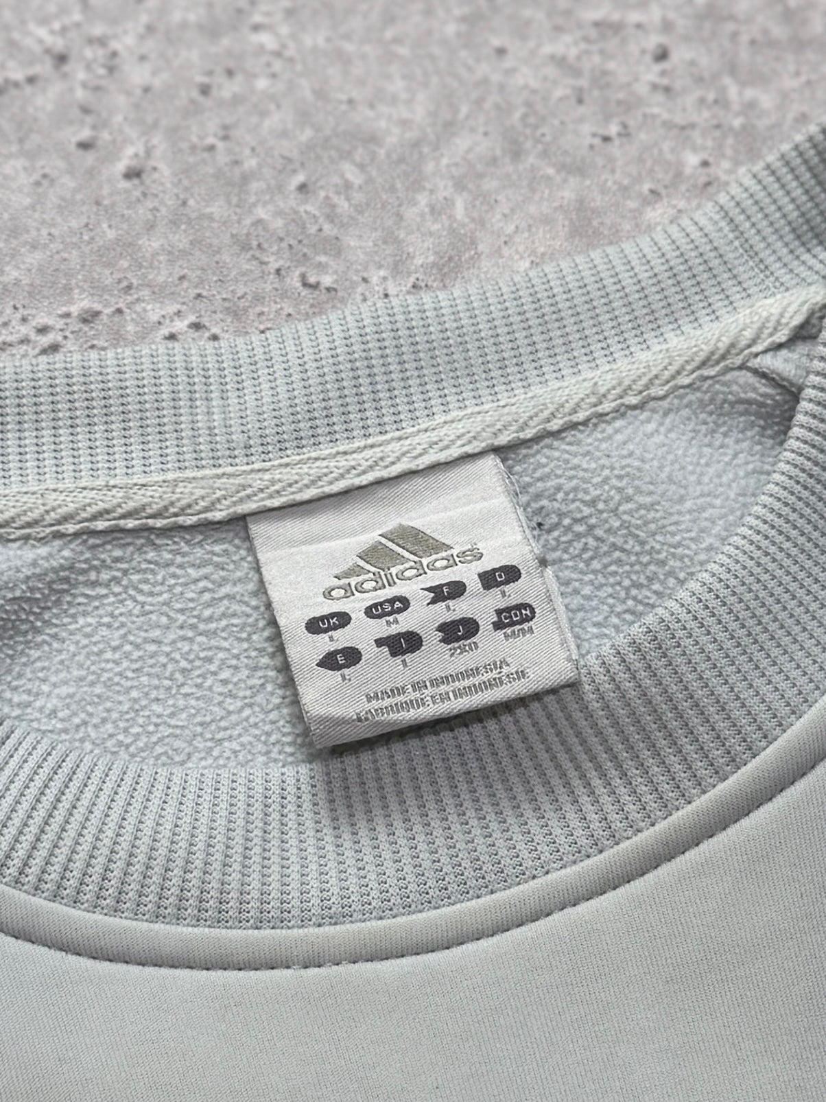 Vintage 2000s Adidas Embroidered Sweater (L)