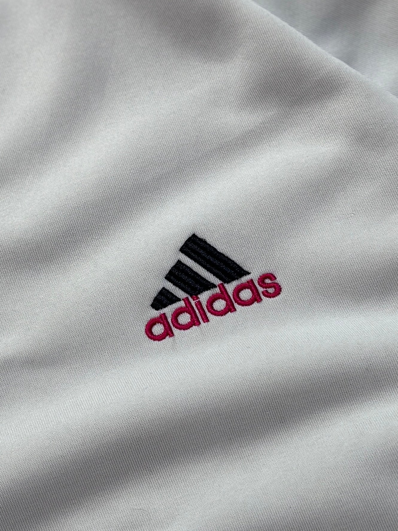 Vintage 2000s Adidas Embroidered Sweater (L)