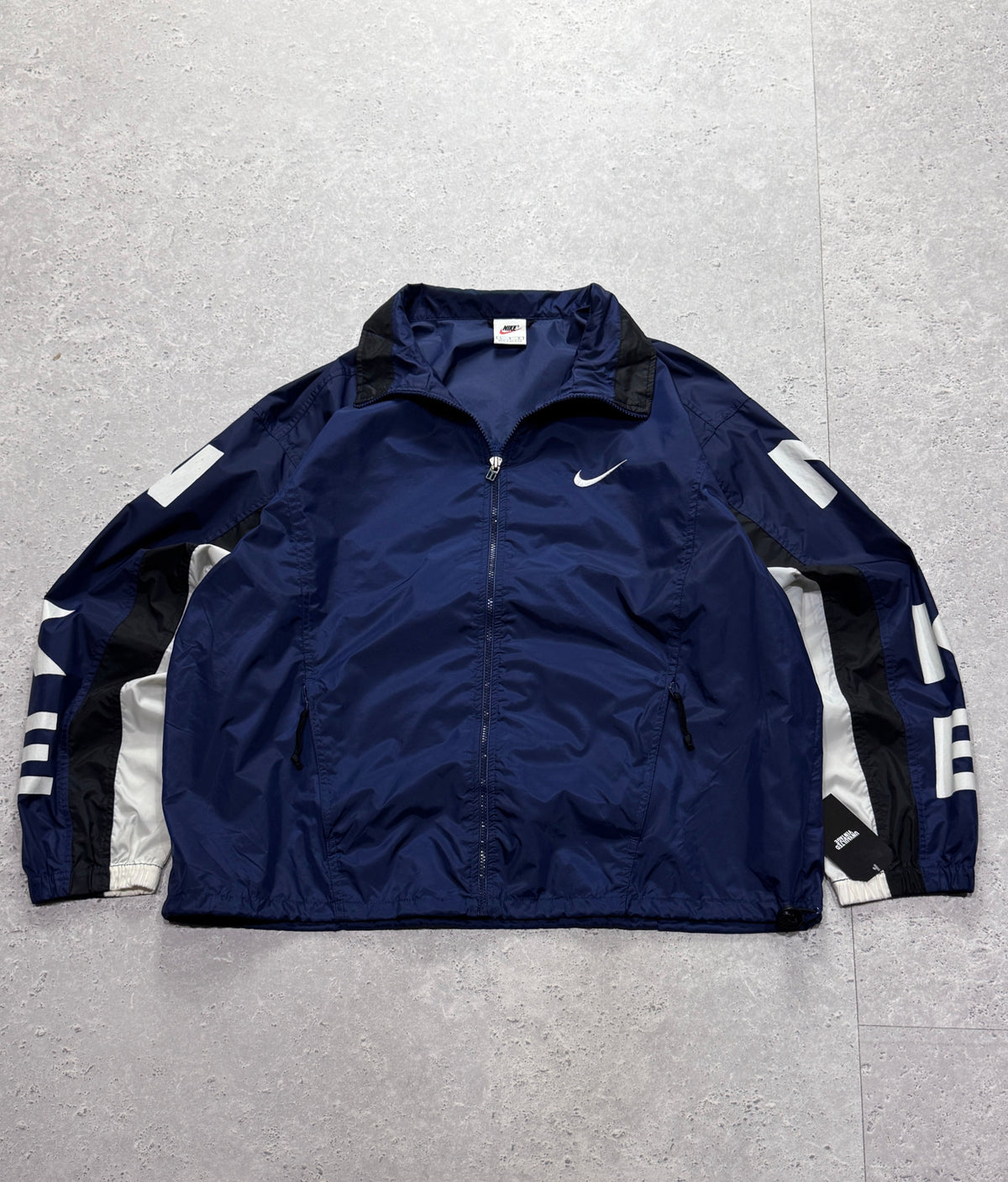 Vintage 90s Nike Spellout Windbreaker Jacket (L)