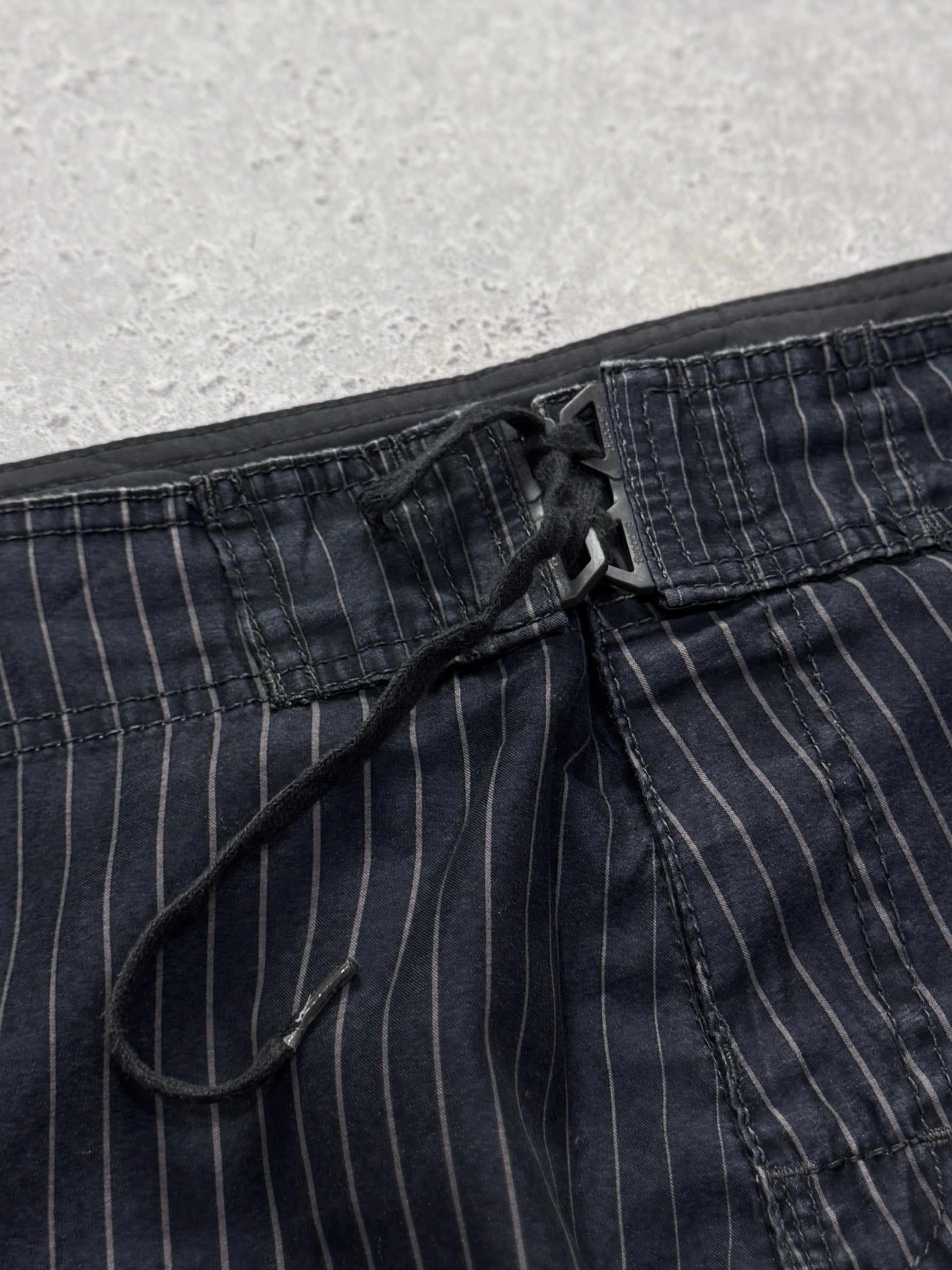 Vintage Y2K Billabong Pinstriped Boardshorts (34")