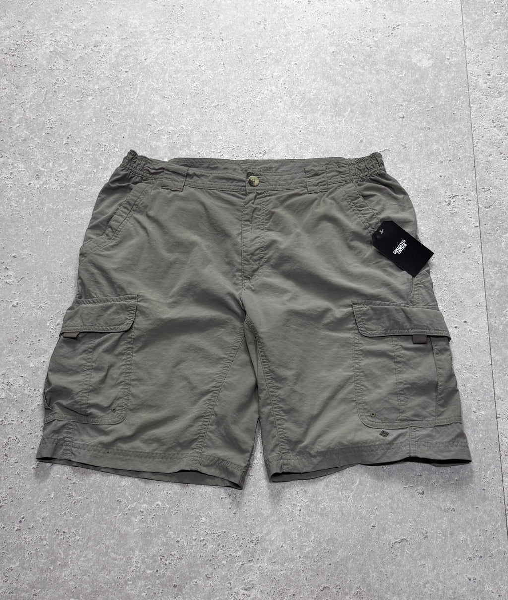 Vintage 2000s Columbia Cargo Utility Trail Shorts (M)