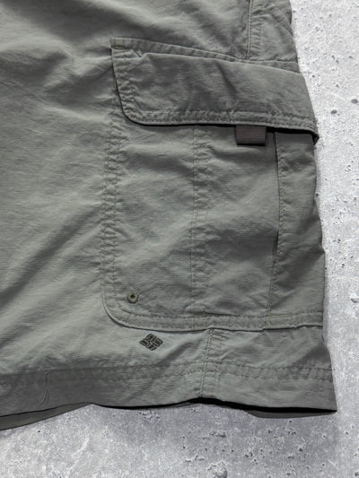 Vintage 2000s Columbia Cargo Utility Trail Shorts (M)