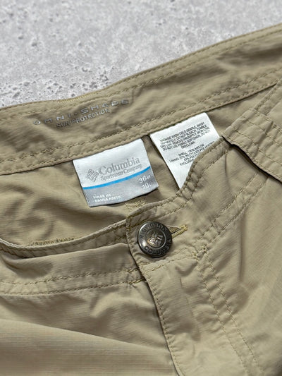 Vintage 2000s Columbia Cargo Utility Trail Shorts (36")