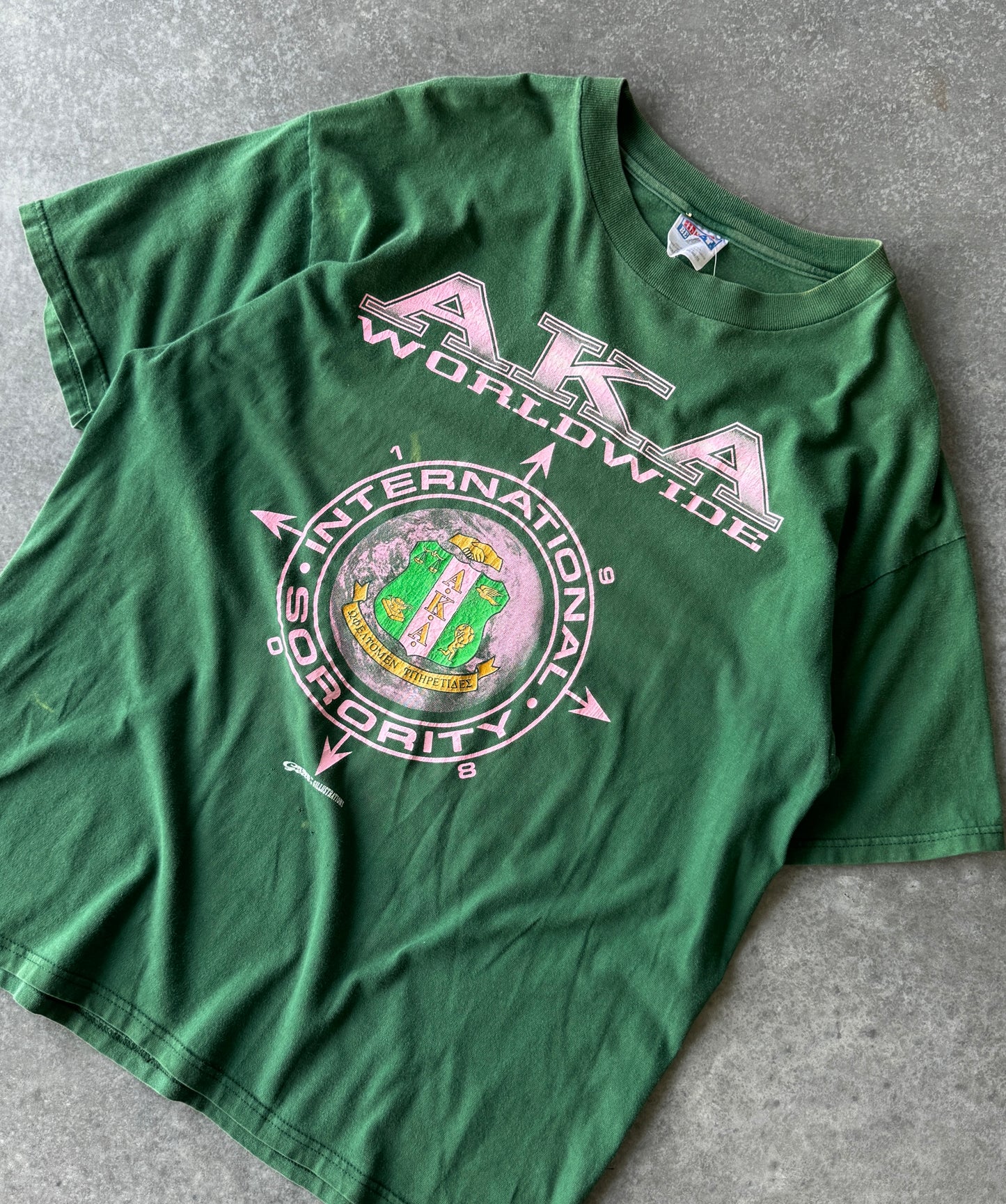 Vintage AKA Worldwide Sorority Tee (XL)