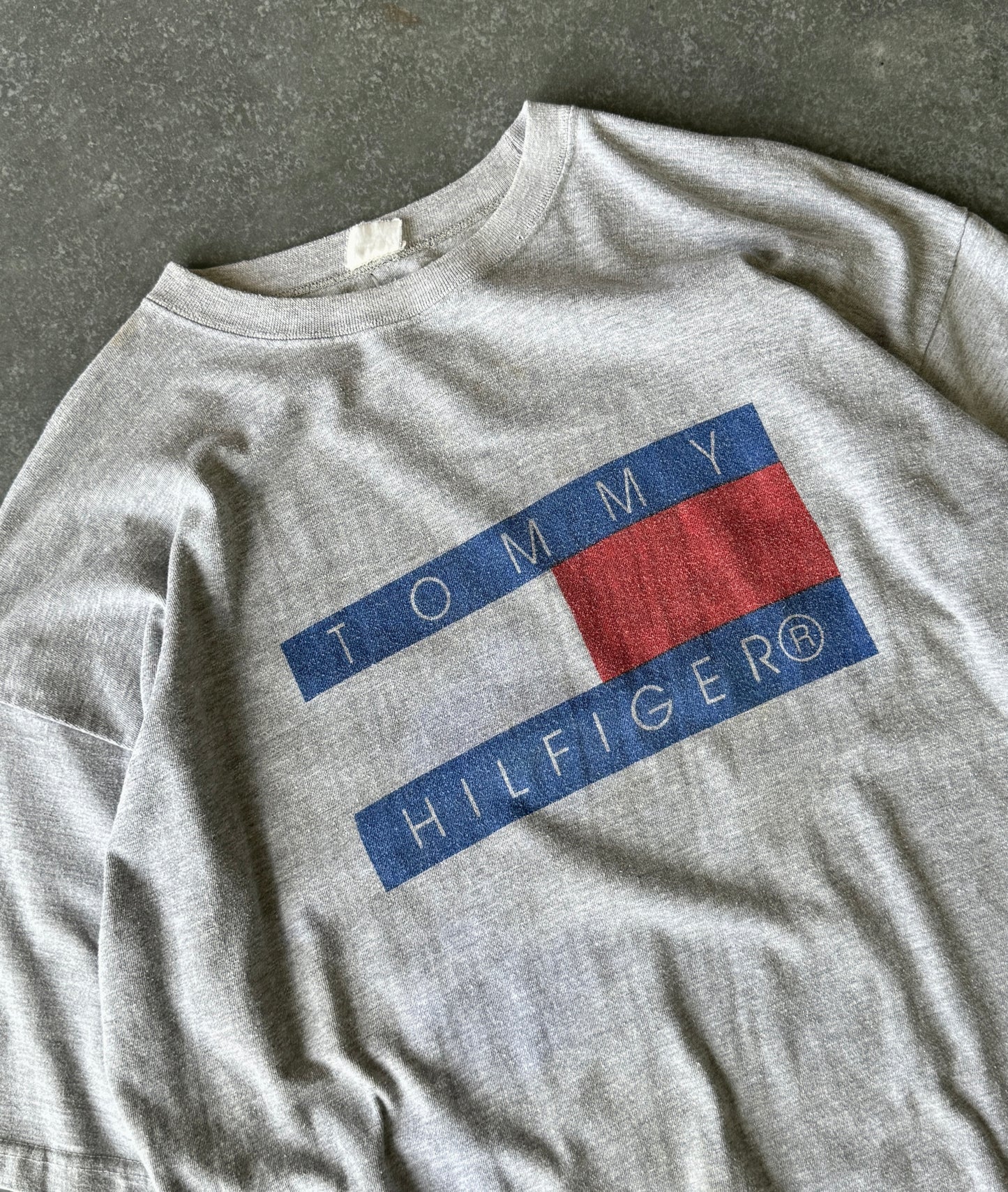 Vintage 90s Tommy Hilfiger Logo Tee (2XL)